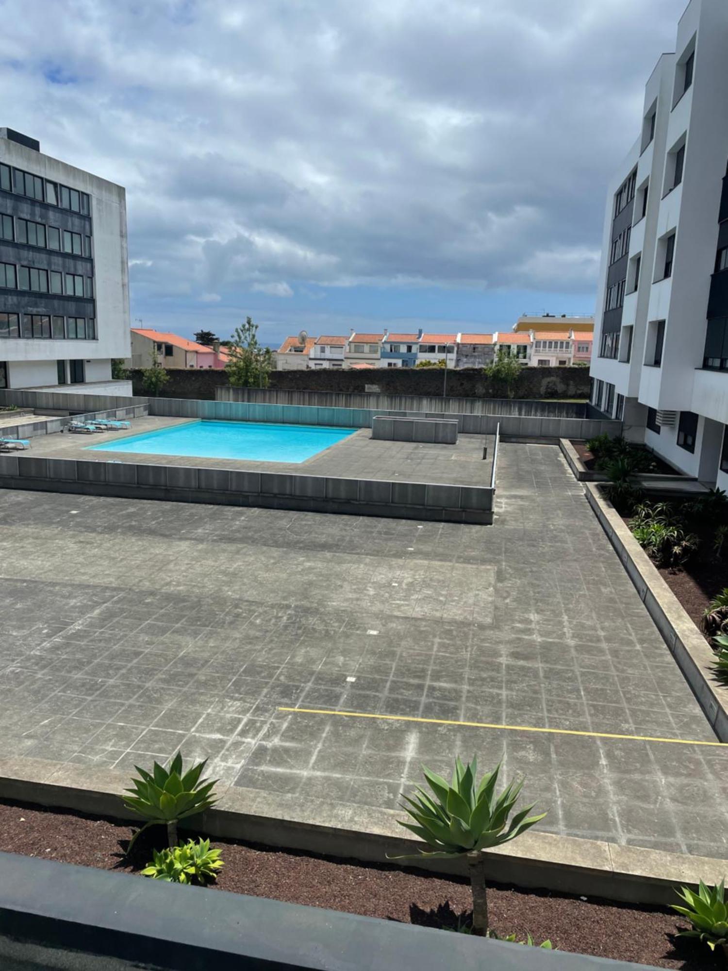 Neat Apartment ปอนตาเดลกาดา ภายนอก รูปภาพ